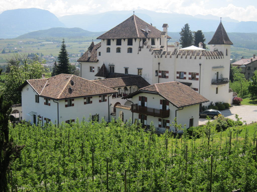 Apartments Schloss Paschbach 아피아노 술라 스트라다 델 비노 외부 사진