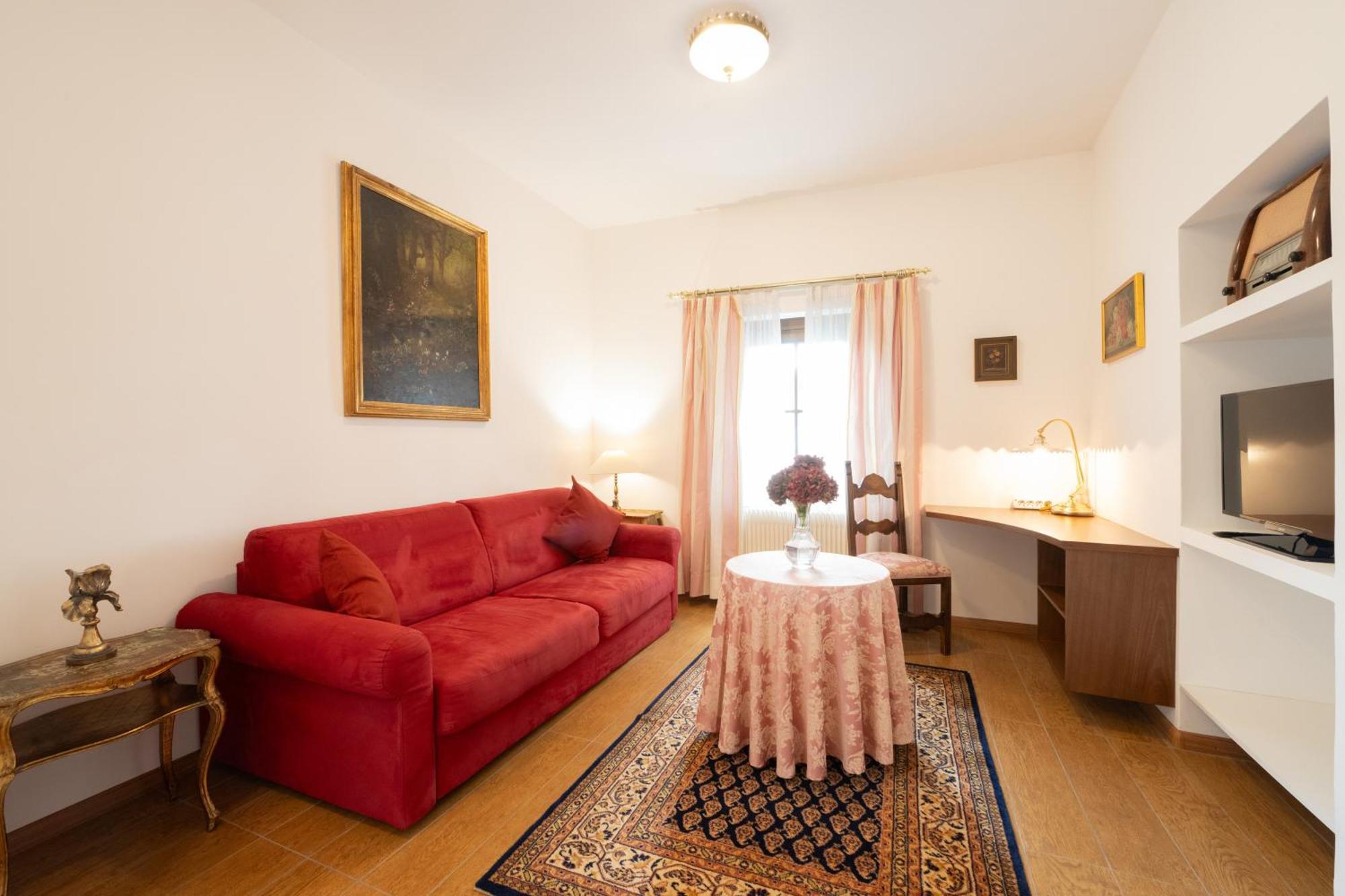 Apartments Schloss Paschbach 아피아노 술라 스트라다 델 비노 외부 사진