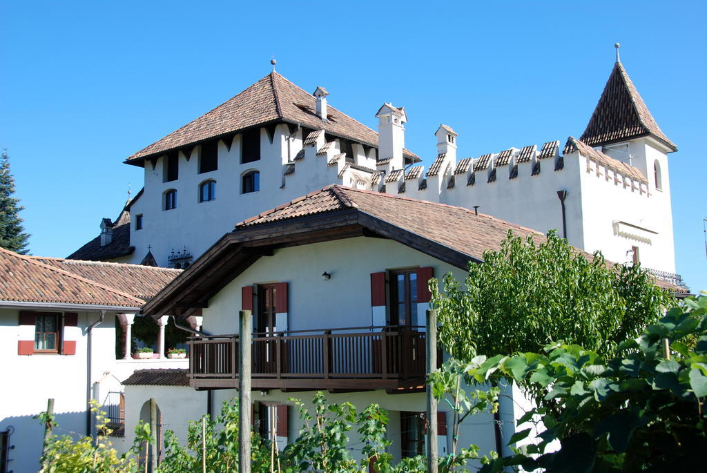 Apartments Schloss Paschbach 아피아노 술라 스트라다 델 비노 객실 사진