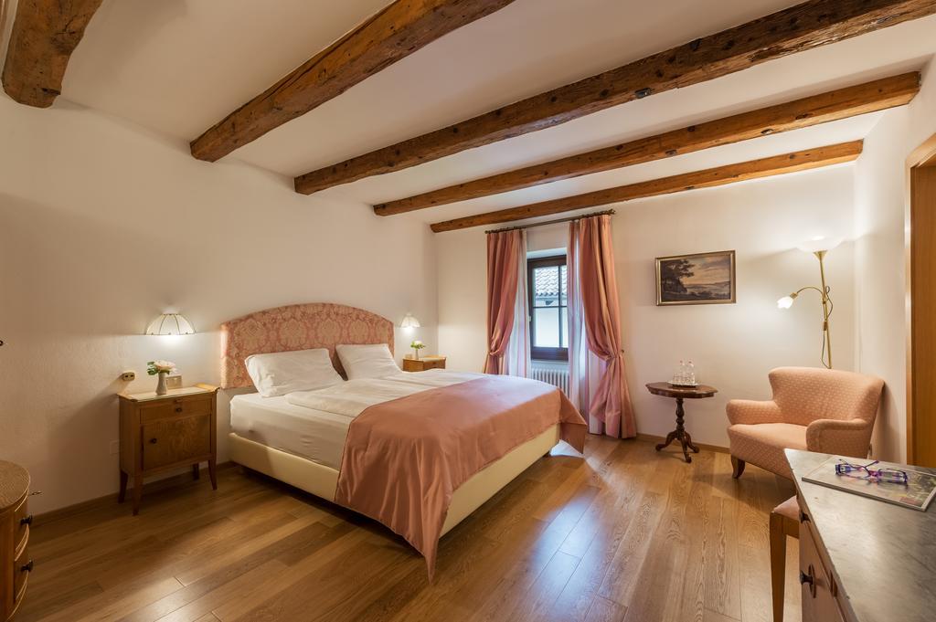 Apartments Schloss Paschbach 아피아노 술라 스트라다 델 비노 외부 사진